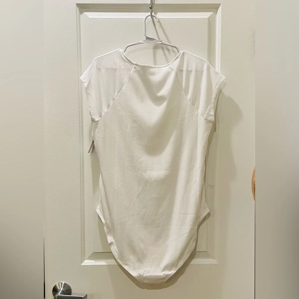 NEW…Old Navy Double Layered Cinch Bodysuit - Picture 3 of 4